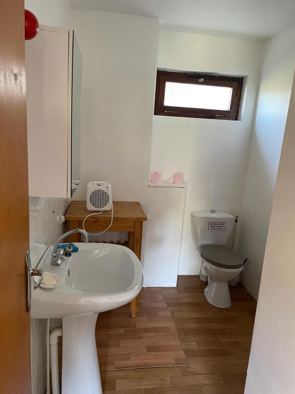 Appartement Au Fond Du Jardin Saint Jean du Pin Εξωτερικό φωτογραφία